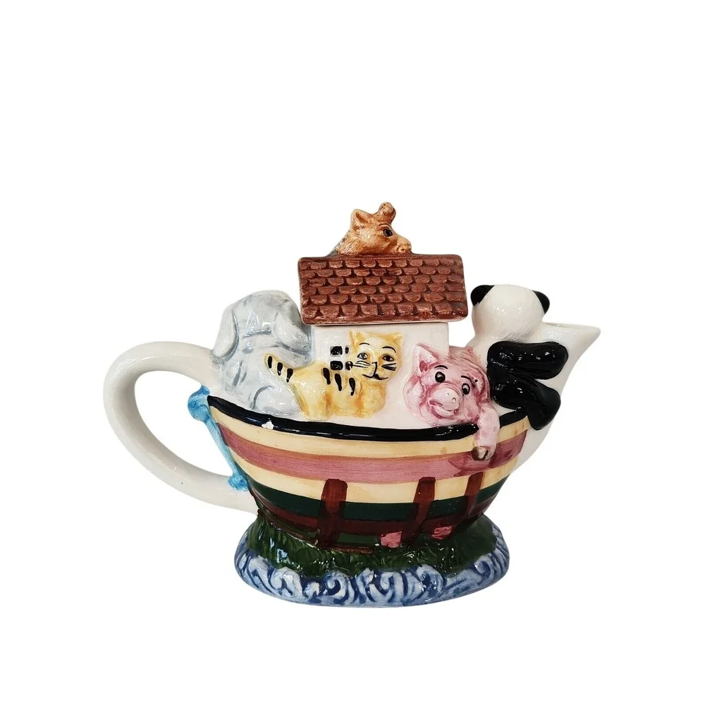 New World Specialties‎ Noah's Ark Animal Themed Ceramic Teapot Vintage